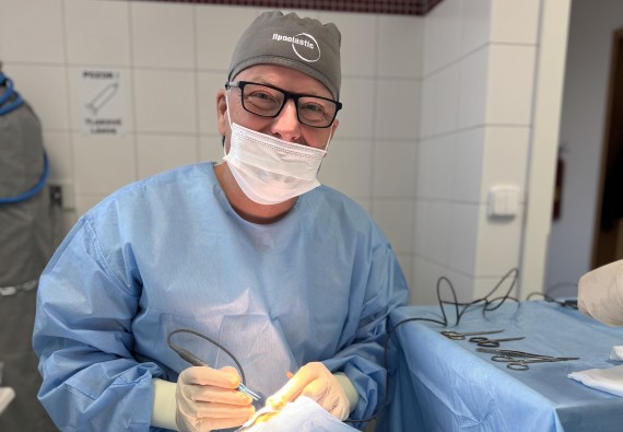 PLASTIKA VÍČEK od Dr. Vidury radiofrekvenčním skalpelem!