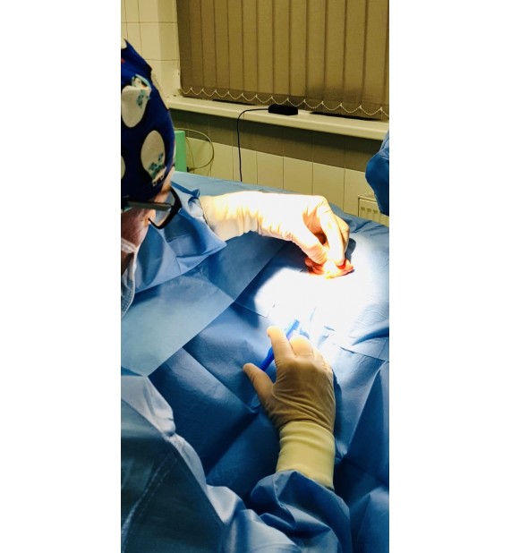 Plastika boltců v lokální anestézii.